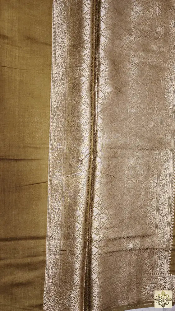 Green Munga silk-Floral Saree