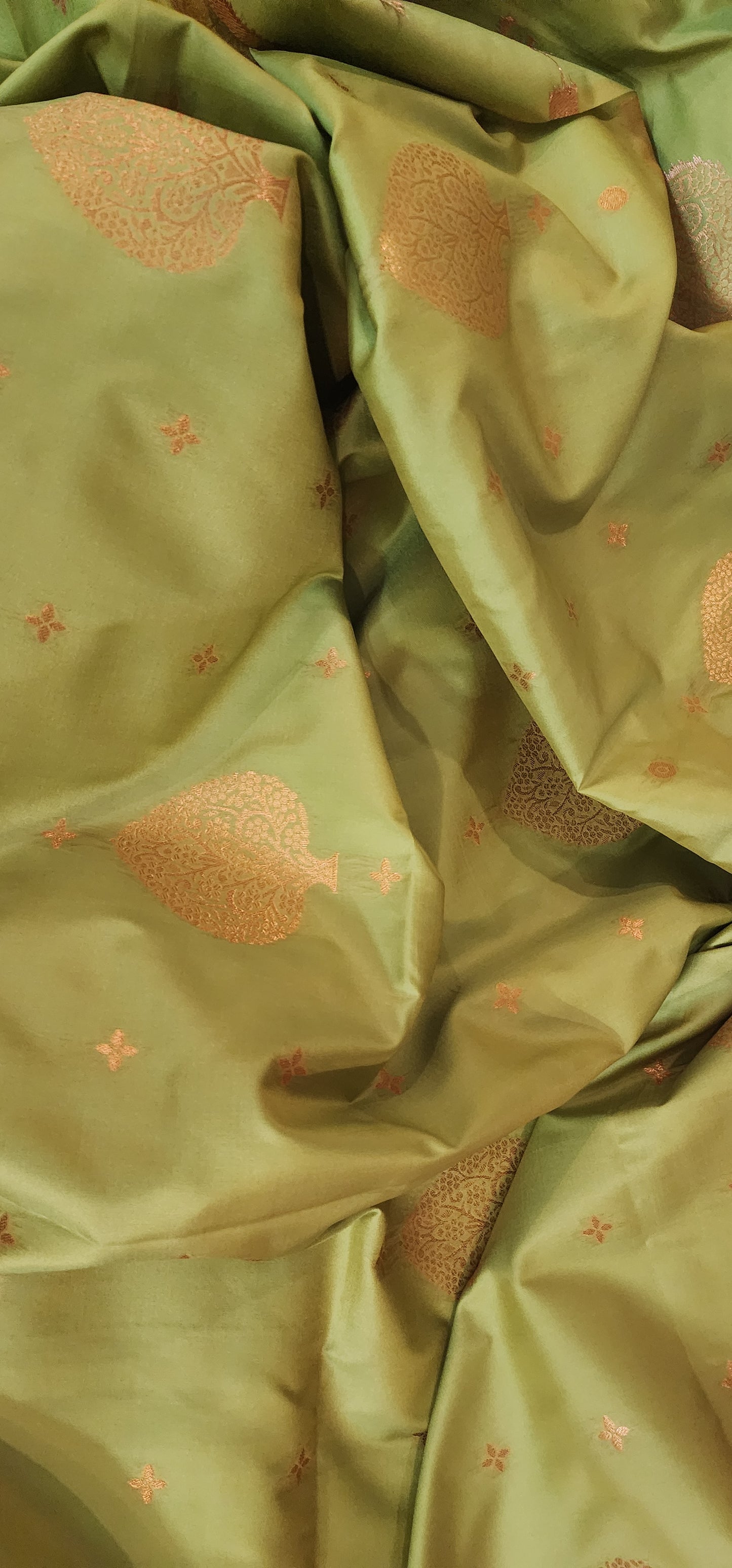 Green and pink semi silk saree